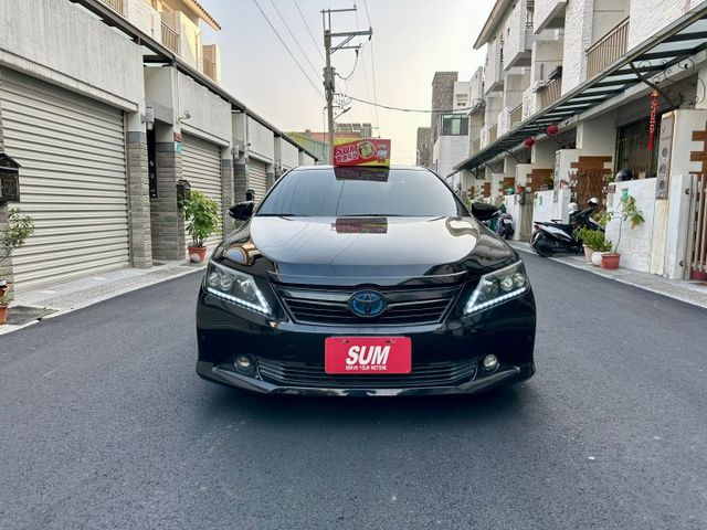 2013  Camry Hybrid-V  油電 大電池剛換新 升級：全車黑化、卡鉗 大屏幕安卓機、鋁圈  第2張相片