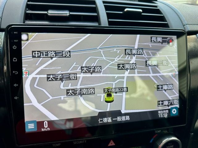 2013  Camry Hybrid-V  油電 大電池剛換新 升級：全車黑化、卡鉗 大屏幕安卓機、鋁圈  第15張相片