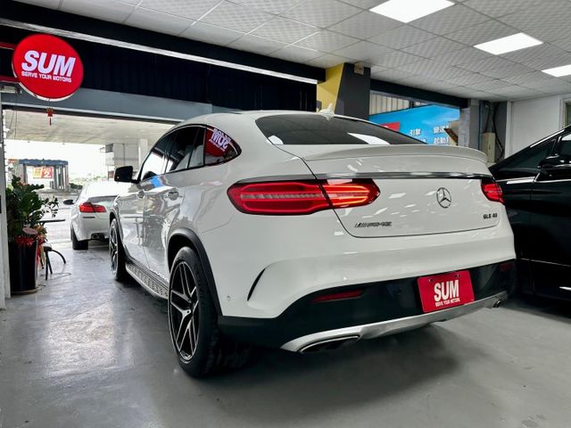 新入庫老闆人開出門不丟臉 2018年BENZ GLE43  AMG 4WD  AMG套件 氣壓避震  第6張相片