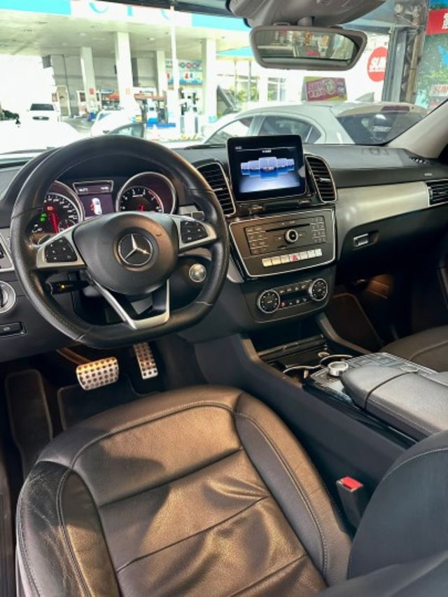 新入庫老闆人開出門不丟臉 2018年BENZ GLE43  AMG 4WD  AMG套件 氣壓避震  第8張相片