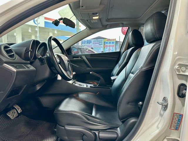 新入庫代步工具佳 2011年 Mazda 3 五門 安卓機 /前霧燈 /電動天窗 /倒車顯影/魚眼頭燈  第7張相片
