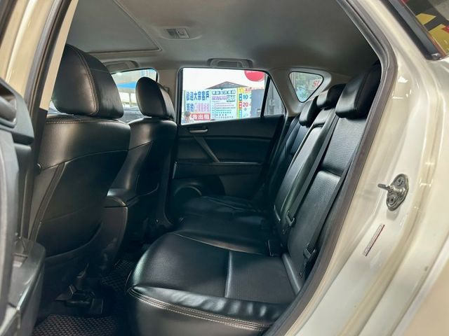 新入庫代步工具佳 2011年 Mazda 3 五門 安卓機 /前霧燈 /電動天窗 /倒車顯影/魚眼頭燈  第8張相片