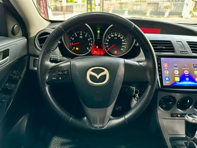 新入庫代步工具佳 2011年 Mazda 3 五門 安卓機 /前霧燈 /電動天窗 /倒車顯影/魚眼頭燈  第11張相片
