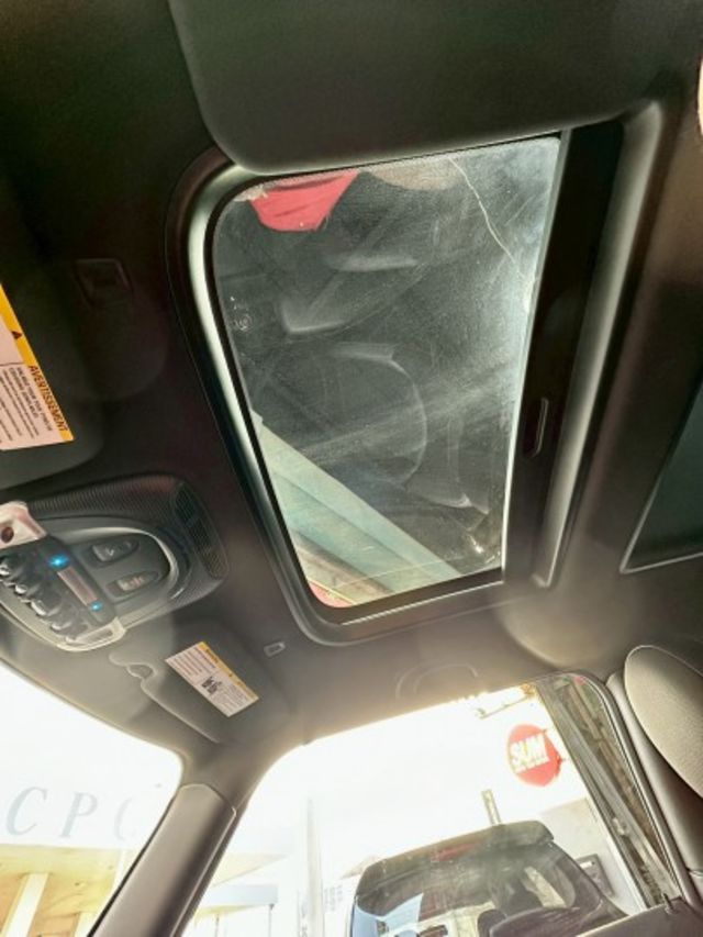 女人愛車男人買起追妹上身 不快不慢差你來買 配備不錯  2020/10 MINI JCW 水泥灰  第14張相片
