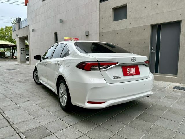 單純跑多  2020年 Altis 尊爵版  原廠保養 盲點 安卓機   ACC跟車  車道維持  車道偏離  第5張相片