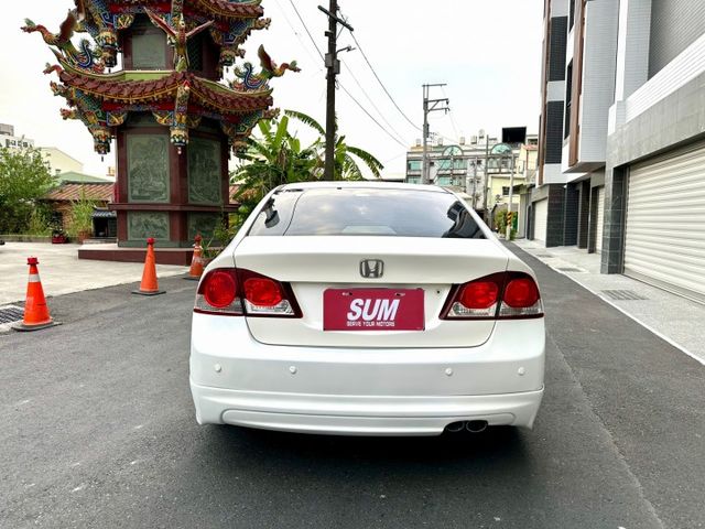 新入庫全車消光白 2011 Honda Civic K12 VTI-S  倒車雷達 電動天窗 換檔撥片  第4張相片