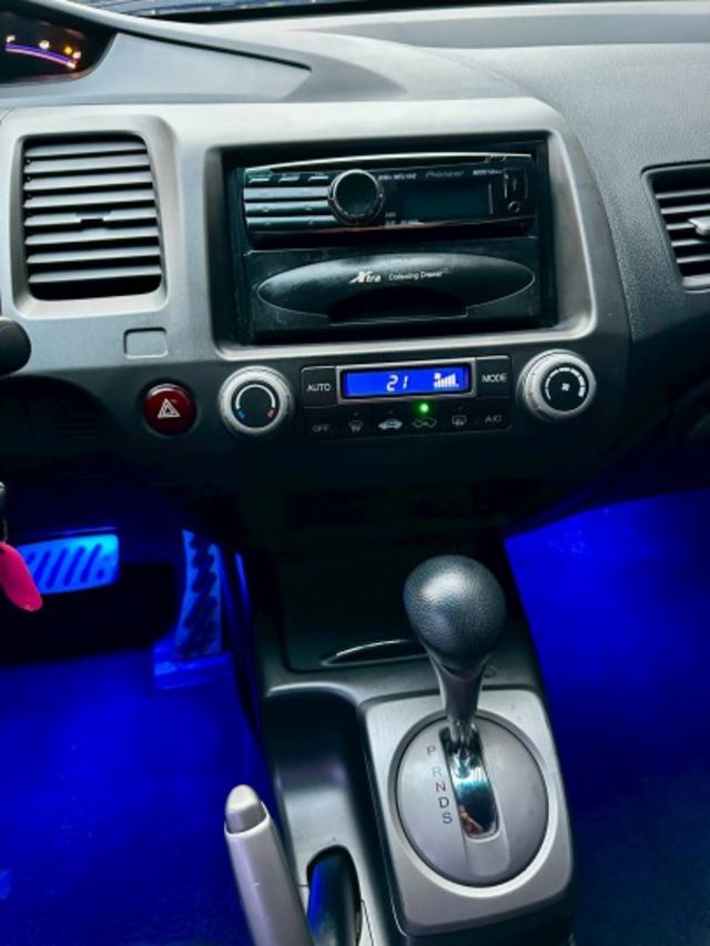 新入庫全車消光白 2011 Honda Civic K12 VTI-S  倒車雷達 電動天窗 換檔撥片  第11張相片