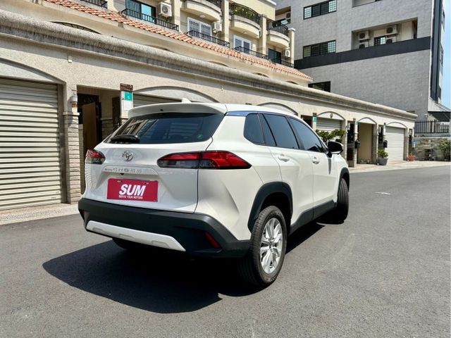 新入庫家庭休旅車 好養好顧的一台 跟新車差不多了差在價錢  2024  Crolla Cross  尊絕版  第6張相片