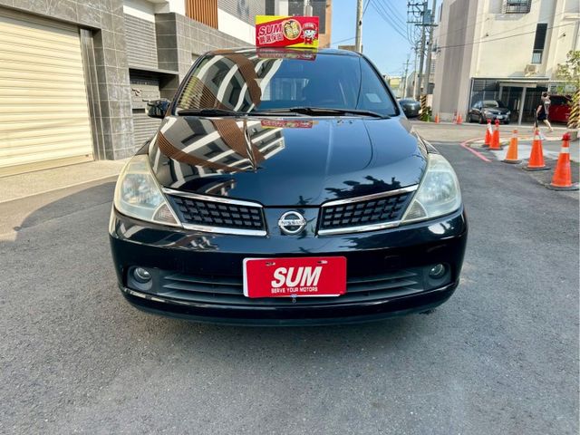小巧好開代步車 2011 Nissan Tiida 5D   AUX IN   防盜系統   導車顯影  第2張相片