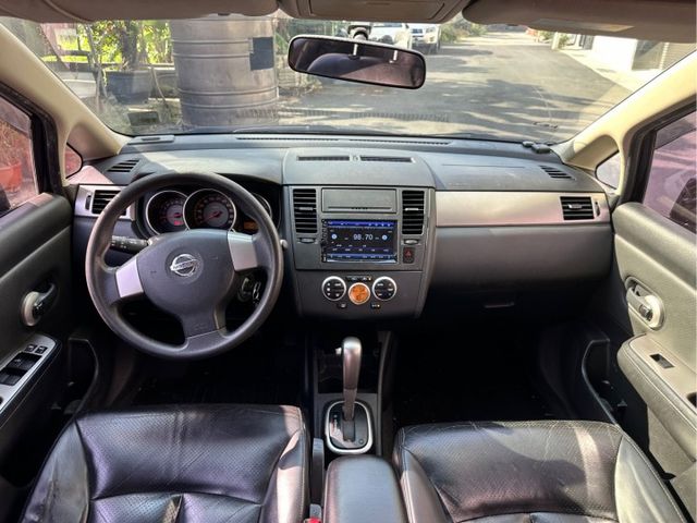 小巧好開代步車 2011 Nissan Tiida 5D   AUX IN   防盜系統   導車顯影  第10張相片