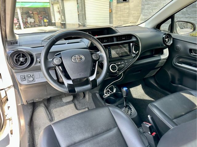 2021 Toyota Prius c 1.5 油電混合 免鑰匙/ISOFIX /摸門解鎖 /LED尾燈  第7張相片