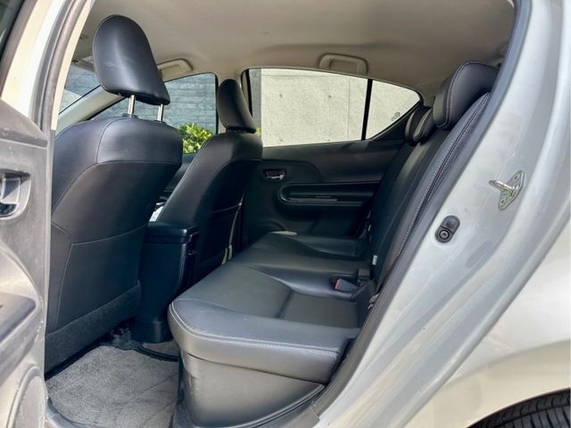 2021 Toyota Prius c 1.5 油電混合 免鑰匙/ISOFIX /摸門解鎖 /LED尾燈  第9張相片