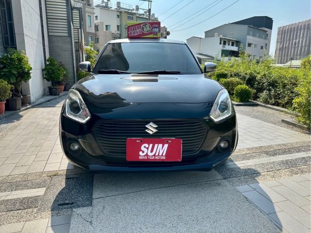 2018 Swift  GLX  升級了：MBQ安卓機 行車記錄器、抬頭顯示器 、SOFIX 、胎壓監控 、換檔撥片  第2張相片