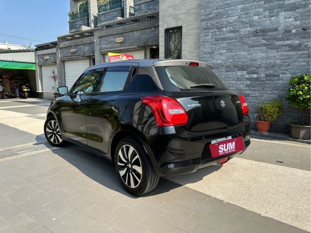 2018 Swift  GLX  升級了：MBQ安卓機 行車記錄器、抬頭顯示器 、SOFIX 、胎壓監控 、換檔撥片  第6張相片