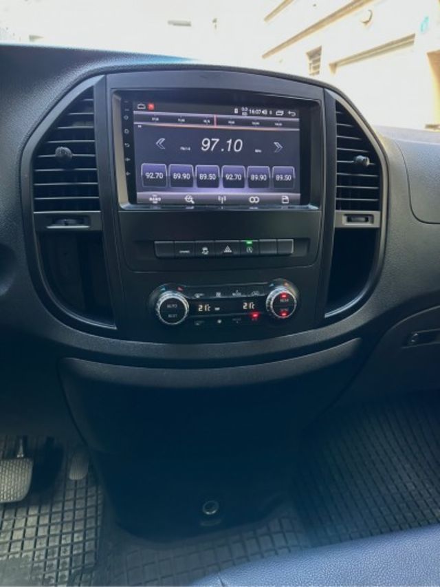 新入庫 2019年 Benz Vito   9人座  安卓機/定速巡航  第11張相片