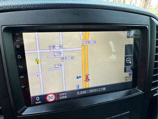 新入庫 2019年 Benz Vito   9人座  安卓機/定速巡航  第15張相片