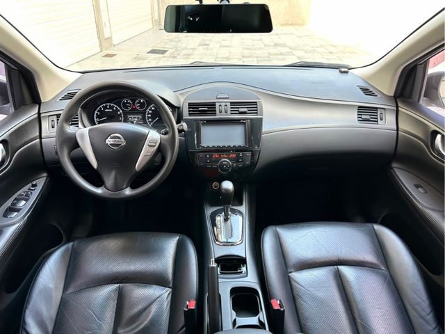 入庫 2014年 Nissan Tiida  豪華版 霧燈/ 免鑰匙 /ikey摸門  第10張相片