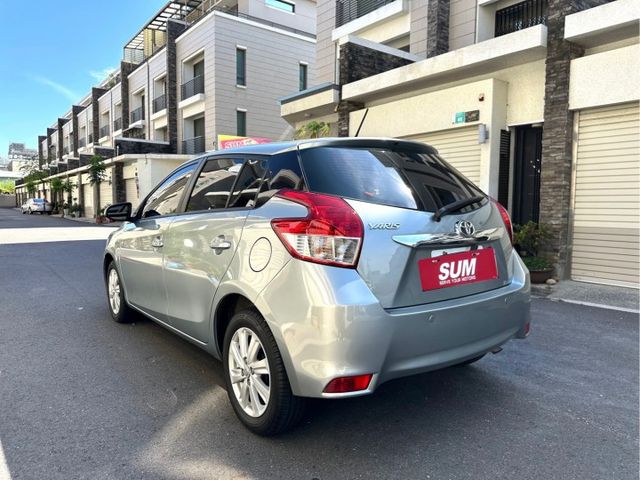 入庫 可愛大鴨鴨 2016年 yaris 經典版 小改款  第6張相片