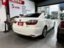 新入庫一手 認證車 不用擔心電池問題換新跑4萬多 2015 TOYOTA CAMRY 油電豪華版  第5張縮圖