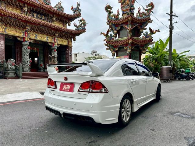 新入庫年輕人的最愛  2009年 K12 VTI-S 1 小改款黑內裝  升級：前無限後RR空力套件  大尾翼、排氣管  第5張相片