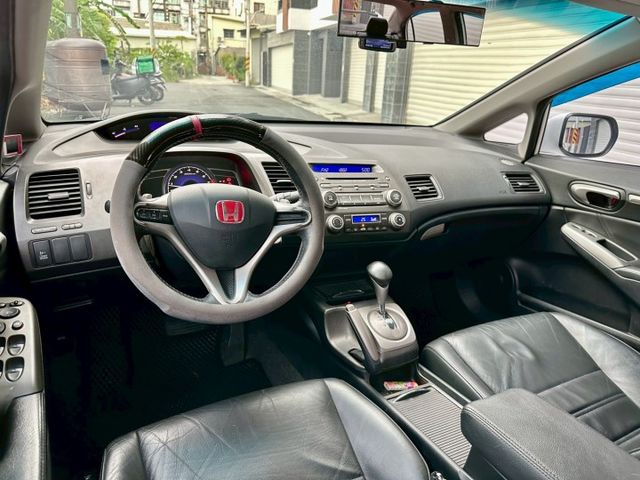 新入庫年輕人的最愛  2009年 K12 VTI-S 1 小改款黑內裝  升級：前無限後RR空力套件  大尾翼、排氣管  第7張相片