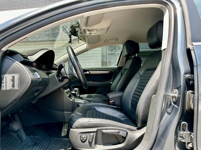 2011 Volkswagen Passat1.8 TSI  CL  前/後霧燈 /駕駛座電動椅/定速巡航  第8張相片
