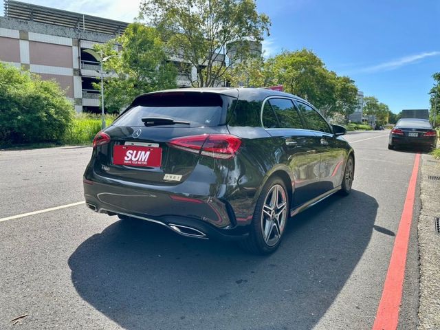 2022 A180 AMG 里程：2.7萬Km 配備:23P跟車/AMG外觀套件/64氣氛燈/雙前電動椅  第4張相片