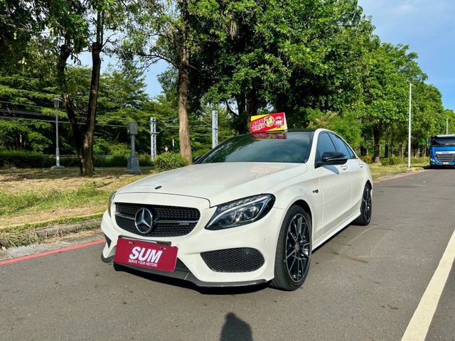 2016 C43 AMG 4Matic 升級:發光旋轉高音/渦輪出風口/副駕飾板/柏林音響蓋/後碳纖維壓尾/前下巴碳纖維  第3張相片