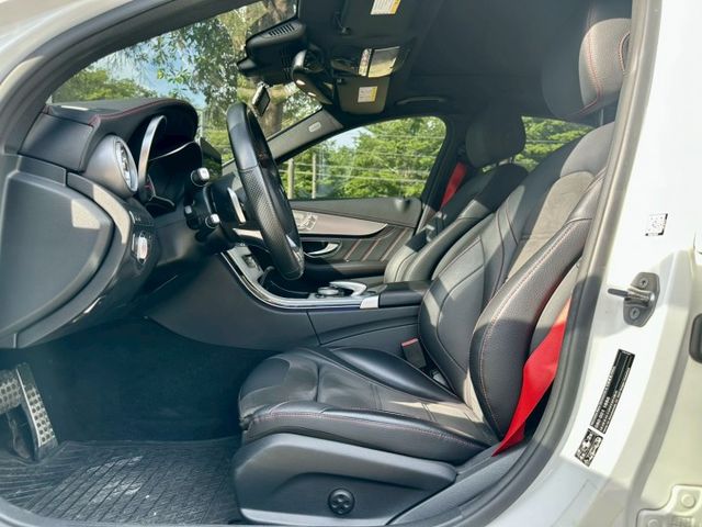 2016 C43 AMG 4Matic 升級:發光旋轉高音/渦輪出風口/副駕飾板/柏林音響蓋/後碳纖維壓尾/前下巴碳纖維  第9張相片