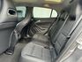 2015 GLA200 總代理跑13萬 配備:全景天窗/自動停車/電動尾門/雙前電動椅/雙前記憶椅/胎壓監控  第9張縮圖