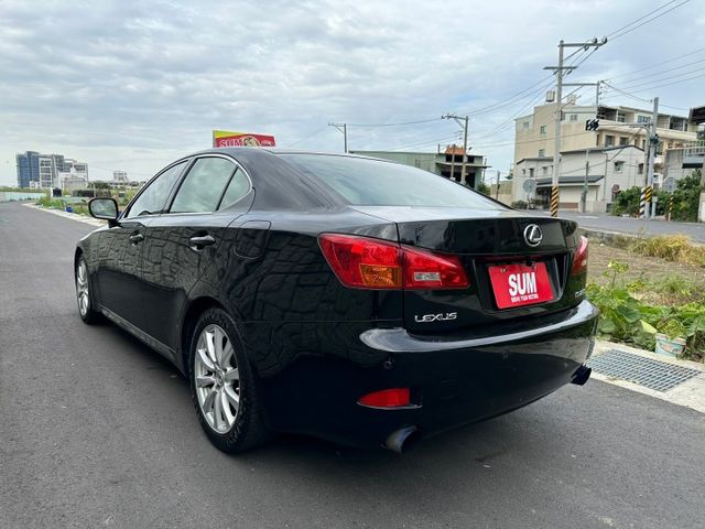 2006 Lexus is250 已升級 : 大螢幕安卓機/雙出排氣管/免鑰匙/ikey摸門/雙電動椅/電動天窗  第6張相片