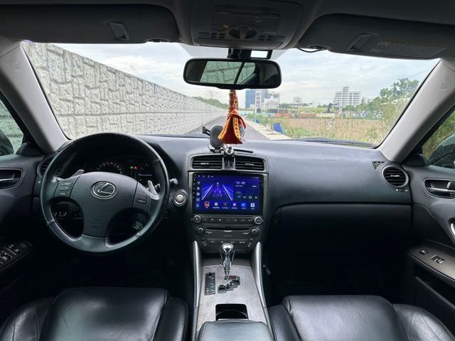 2006 Lexus is250 已升級 : 大螢幕安卓機/雙出排氣管/免鑰匙/ikey摸門/雙電動椅/電動天窗  第7張相片
