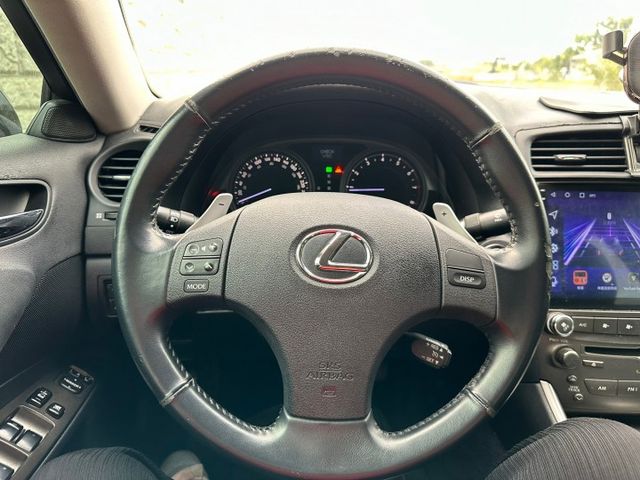 2006 Lexus is250 已升級 : 大螢幕安卓機/雙出排氣管/免鑰匙/ikey摸門/雙電動椅/電動天窗  第17張相片