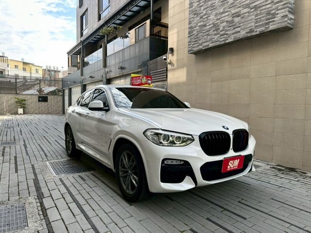 2018年 BMW G02 X4 Xdrive30i M-sport 總代理  全車升級M版套件/CarPlay/5AT  第1張相片