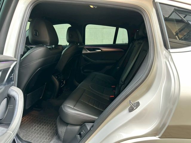 2018年 BMW G02 X4 Xdrive30i M-sport 總代理  全車升級M版套件/CarPlay/5AT  第9張相片