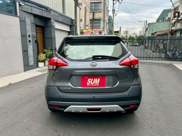 2021年 Kicks 智行旗艦版  升級環倉氣氛燈/360環景/免鑰匙摸門/Carplay/盲點  第4張相片