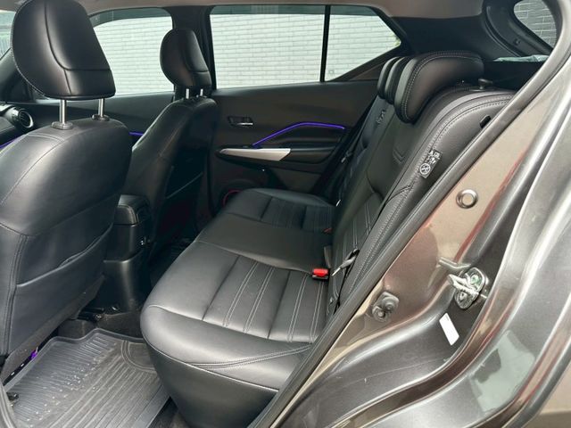 2021年 Kicks 智行旗艦版  升級環倉氣氛燈/360環景/免鑰匙摸門/Carplay/盲點  第9張相片