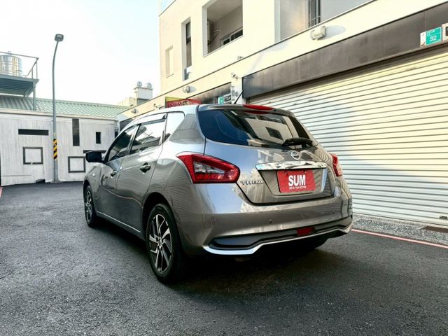 2019 Nissan Tiida 5D 旗艦版 升級：行車記錄器前後/倒車影像/抬頭顯示器/免鑰匙/摸門解鎖/環景影像  第6張相片