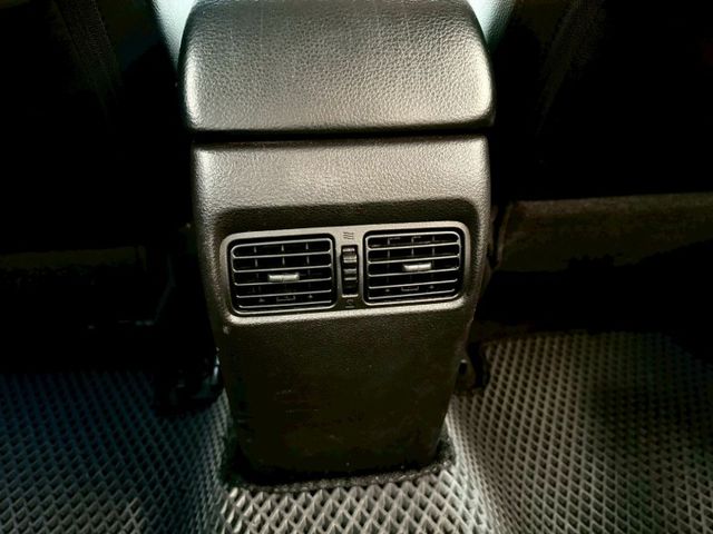 2019 Nissan Tiida 5D 旗艦版 升級：行車記錄器前後/倒車影像/抬頭顯示器/免鑰匙/摸門解鎖/環景影像  第16張相片