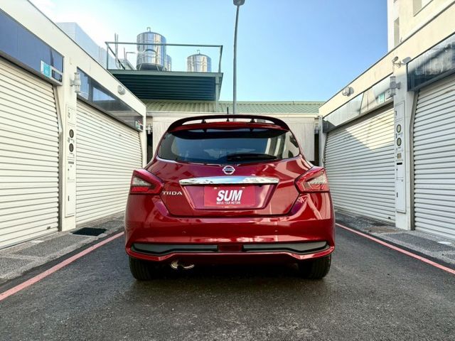 2021 Nissan Tiida 旗艦版 配備: 免鑰匙/摸門~CarPlay~原廠螢幕~盲點~抬頭~前後行車記錄器  第5張相片