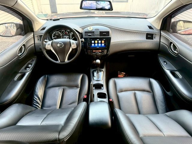 2021 Nissan Tiida 旗艦版 配備: 免鑰匙/摸門~CarPlay~原廠螢幕~盲點~抬頭~前後行車記錄器  第8張相片