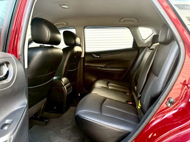 2021 Nissan Tiida 旗艦版 配備: 免鑰匙/摸門~CarPlay~原廠螢幕~盲點~抬頭~前後行車記錄器  第10張相片