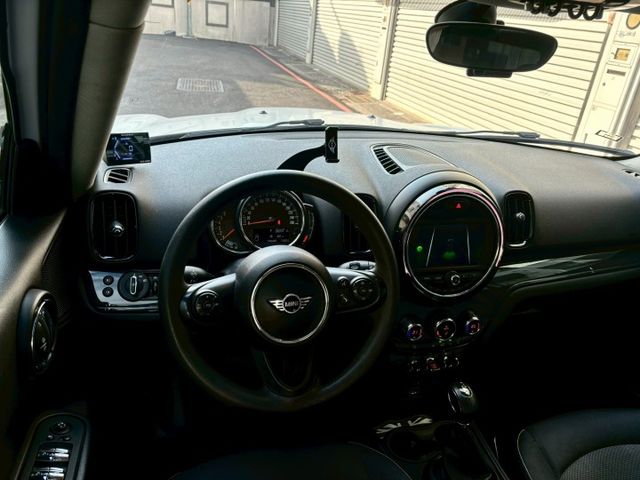 2018 MINI COOPER COUNTRYMAN 1.5  免鑰匙/摸門解鎖/定速巡航/電動尾門  第10張相片
