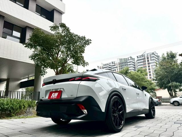 2024 Peugeot 408 GT Premium 總代理 一手 原廠保固內 升級：20吋AG鋁圈/ACC跟車/盲點  第4張相片