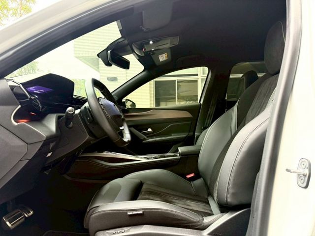 2024 Peugeot 408 GT Premium 總代理 一手 原廠保固內 升級：20吋AG鋁圈/ACC跟車/盲點  第11張相片