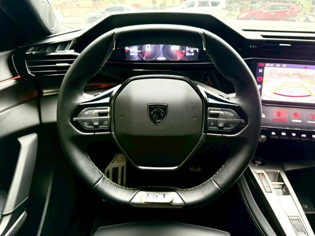 2024 Peugeot 408 GT Premium 總代理 一手 原廠保固內 升級：20吋AG鋁圈/ACC跟車/盲點  第16張相片