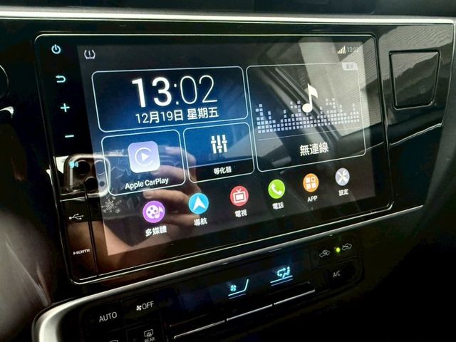 2019 TOYOTA Altis 經典版 升級：安卓機/抬頭/行車記錄器/免鑰匙/摸門/carplay/盲點/無線藍芽  第16張相片