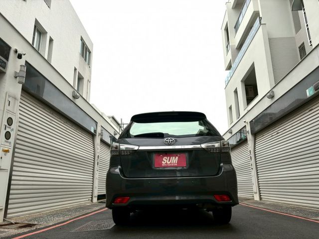 2014 TOYOTA WISH 經典版 配備: 恆溫空調~倒車顯影~胎壓偵測器~電折後視鏡~CD音響主機  第5張相片