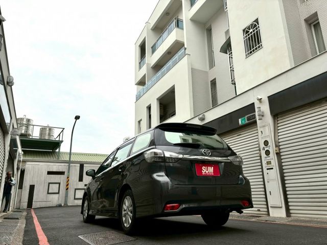 2014 TOYOTA WISH 經典版 配備: 恆溫空調~倒車顯影~胎壓偵測器~電折後視鏡~CD音響主機  第6張相片