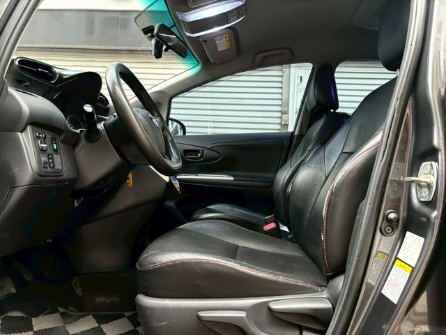 2014 TOYOTA WISH 經典版 配備: 恆溫空調~倒車顯影~胎壓偵測器~電折後視鏡~CD音響主機  第8張相片
